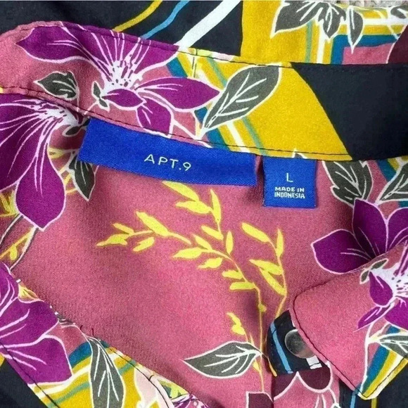 Apt. 9 Floral Mix Pattern Large Top - Picture 3 of 5